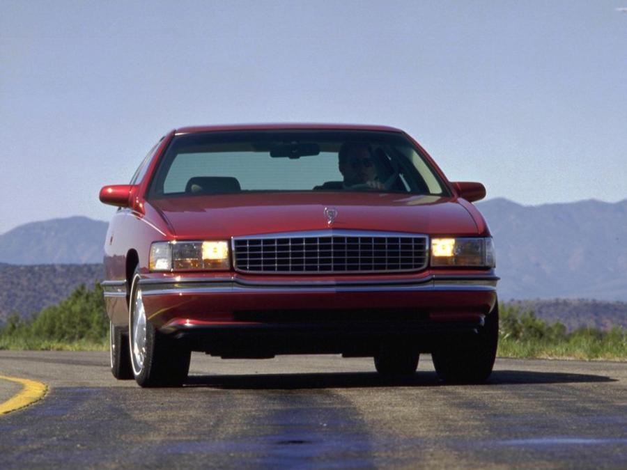 Cadillac Sedan de Ville 1994 года  (фото 12 из 15)